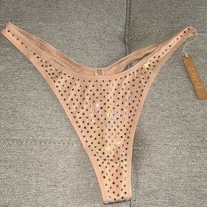 NWT skims diamond thong